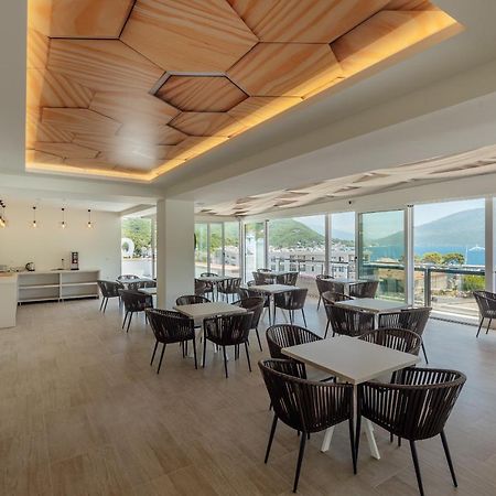 Hotel Centar Novi Herceg Novi Exterior foto