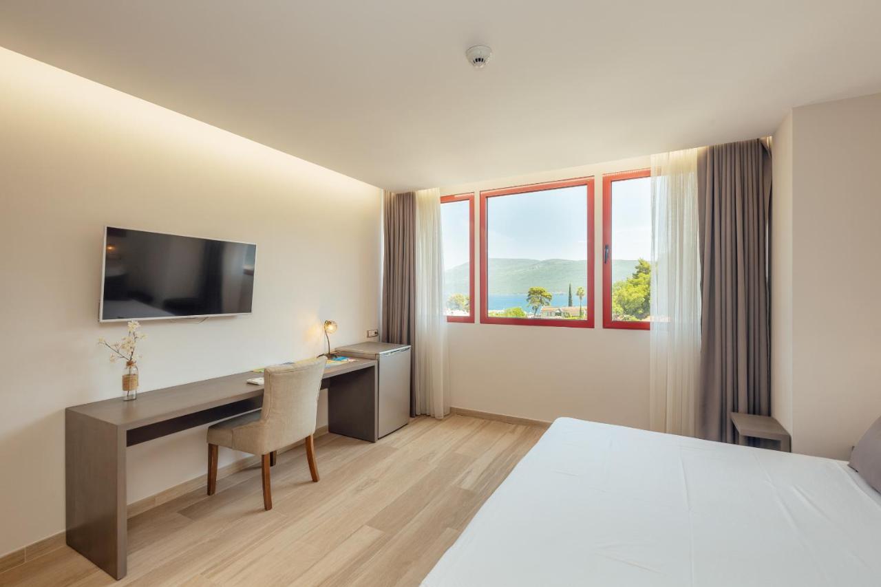 Hotel Centar Novi Herceg Novi Exterior foto