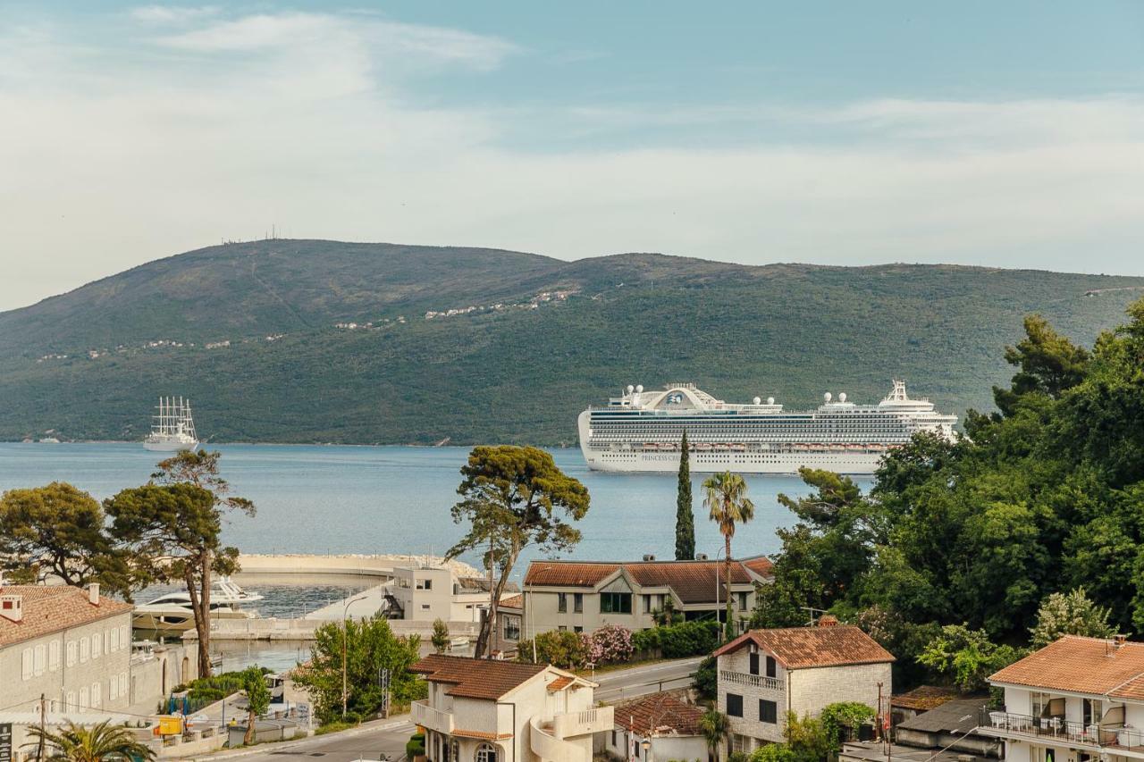 Hotel Centar Novi Herceg Novi Exterior foto